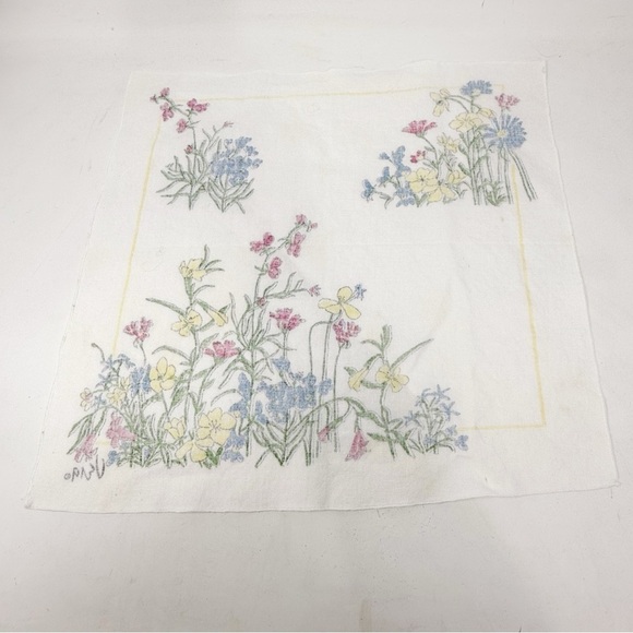 Vintage VERA NEUMANN Napkins Set of 3 Printed Floral 16” X 16” Square Napkins - Picture 10 of 14